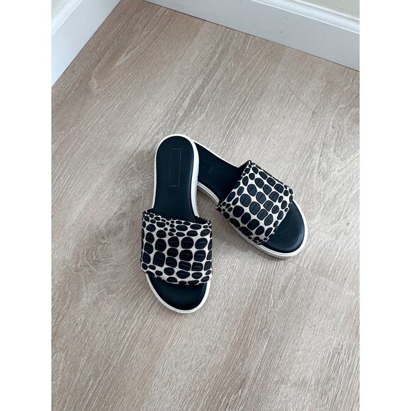 Daniella Lenari Sandals / Size 8 - Picture 1 of 7